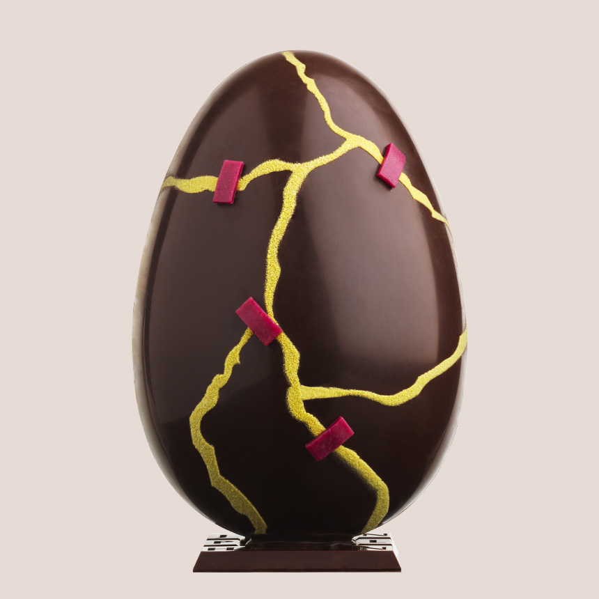 oeuf pas neuf kinntsugi dark chocolate egg 2022